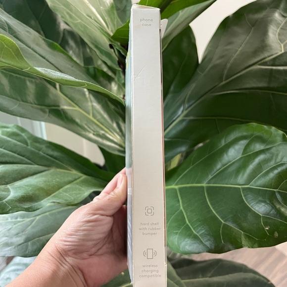 Target Hey Day Red Burgundy Pink Floral iPhone 13 Pro Hard Case Cell Phone NIB - Picture 5 of 6